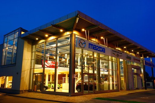 Salon samochodowy Mazda